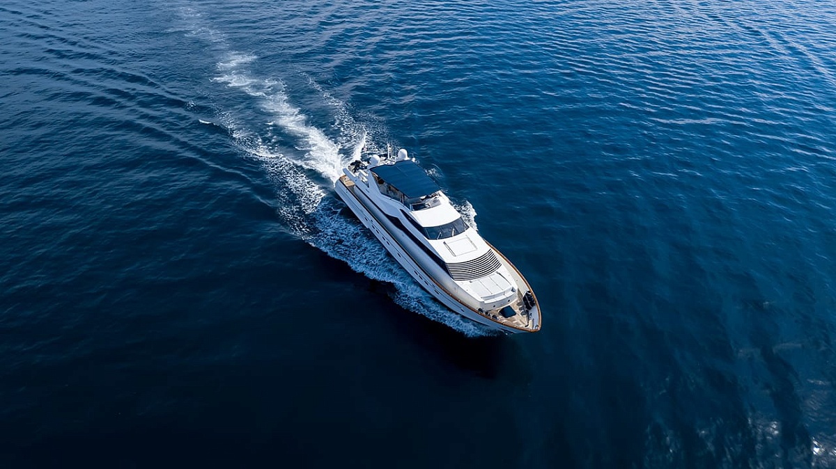 Аренда моторной яхты Falcon 106 Demarest на Пхукете - Таиланд